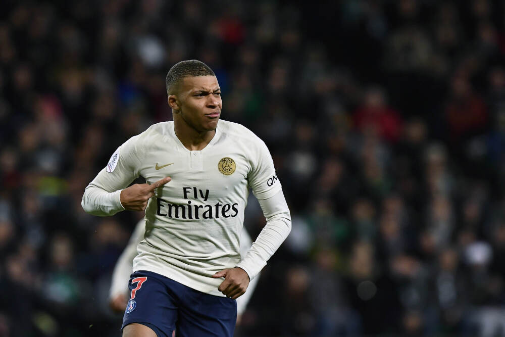 振江股份：公司经营层面一切正常，各项经营计划有序推进